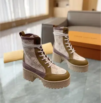 Women's Chunky Platform Desert Boots