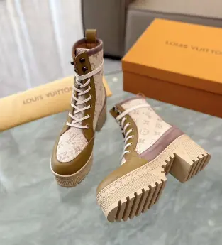 Women's Chunky Platform Desert Boots