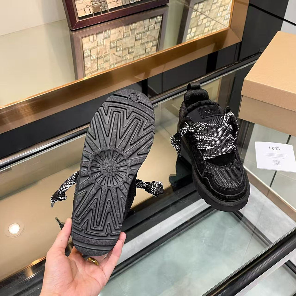 Thick-soled casual sneakers