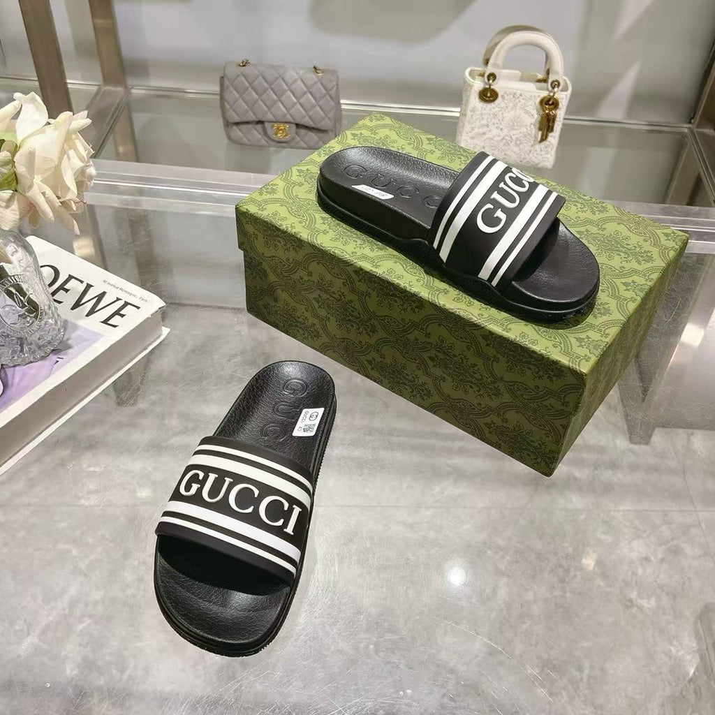 Printed lettering flat slippers