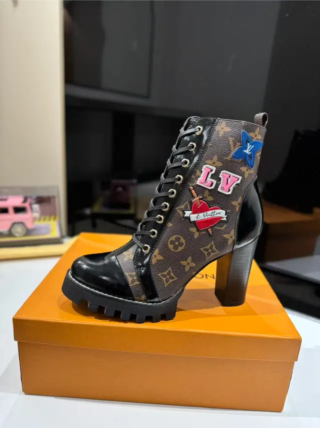 Star Trail Ankle Boot