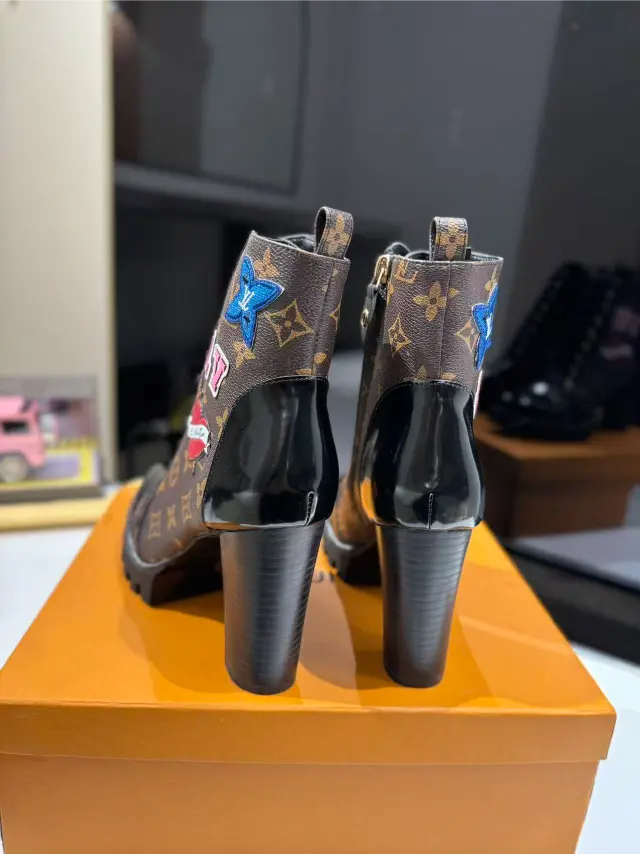 Star Trail Ankle Boot