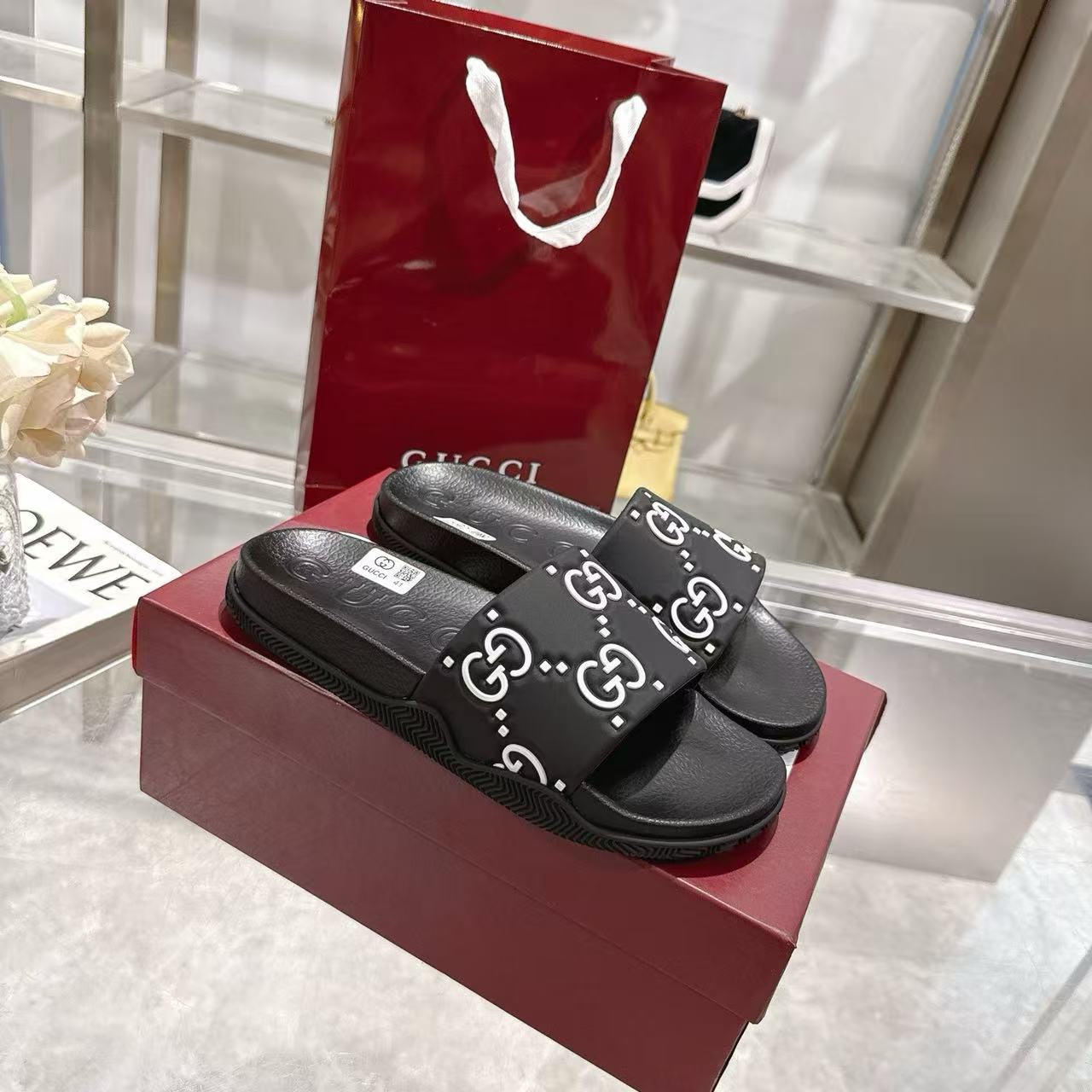 Double G print flat slides