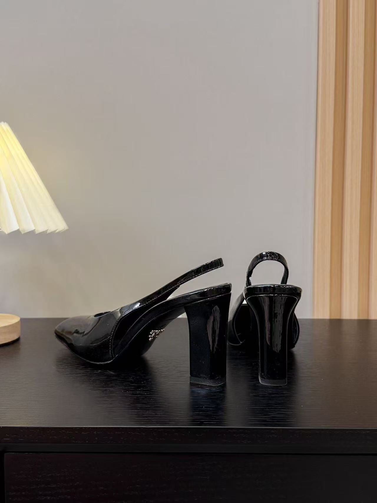 Square toe block heel mule sandals