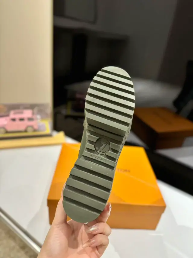 Laureate Platform Desert Boot