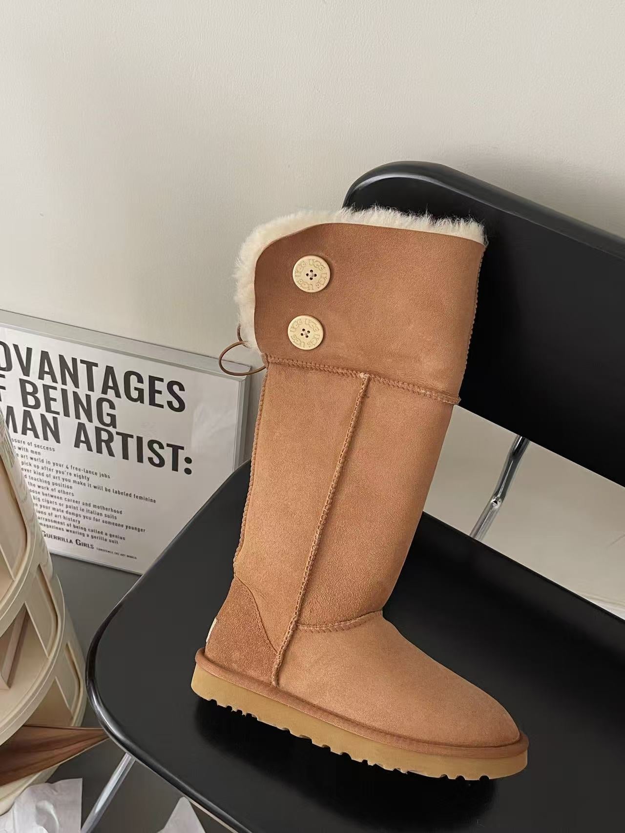 Double-buckle high snow boots