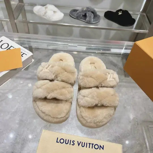 Plush slippers