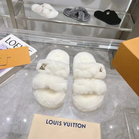 Plush slippers