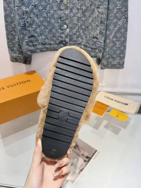2025 new plush slippers