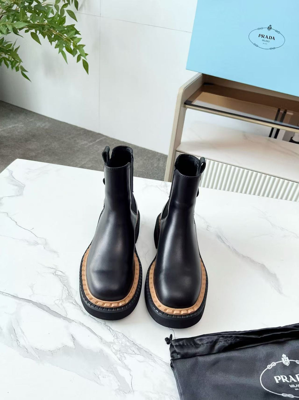 Black platform Chelsea boots