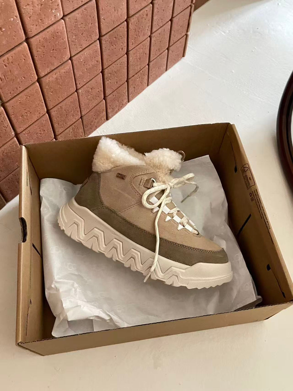 High-top warm casual sports shoes