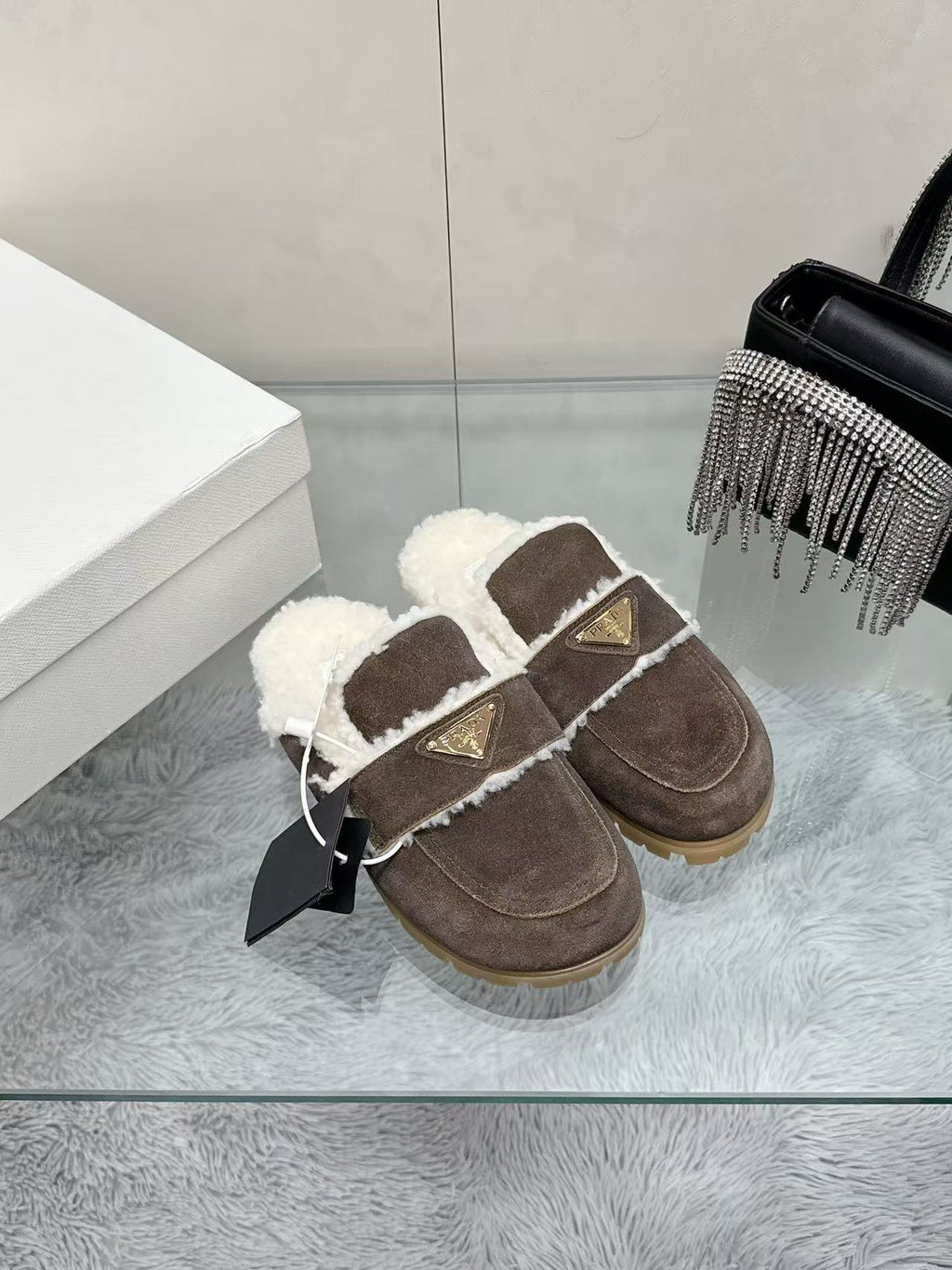 Triangle buckle bread toe half slippers