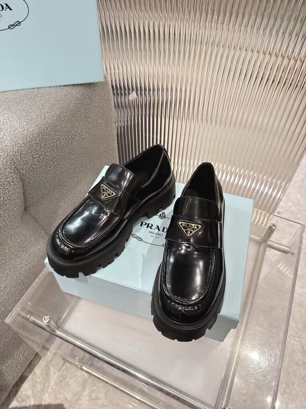 Black Monolith patent leatherloafers