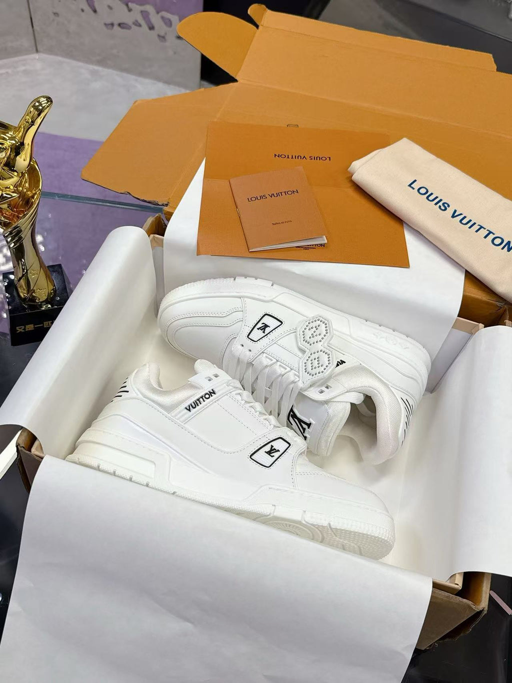 White casual sneakers